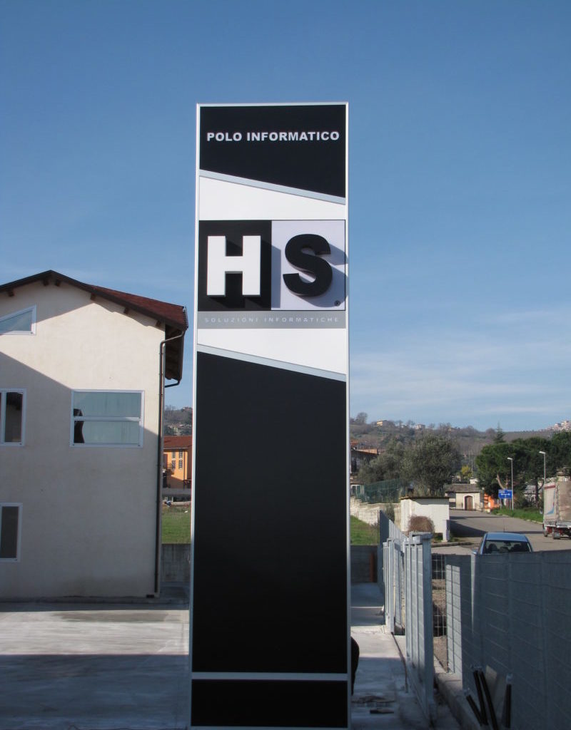 ART. 610 - Totem A Sezioni E Lettere In Rilievo