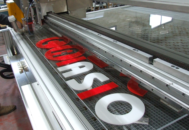 Fresa_e_taglio_laser_2_20131016_1946190852